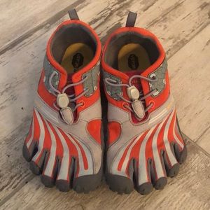 Vibram Fivefinger shoes.
